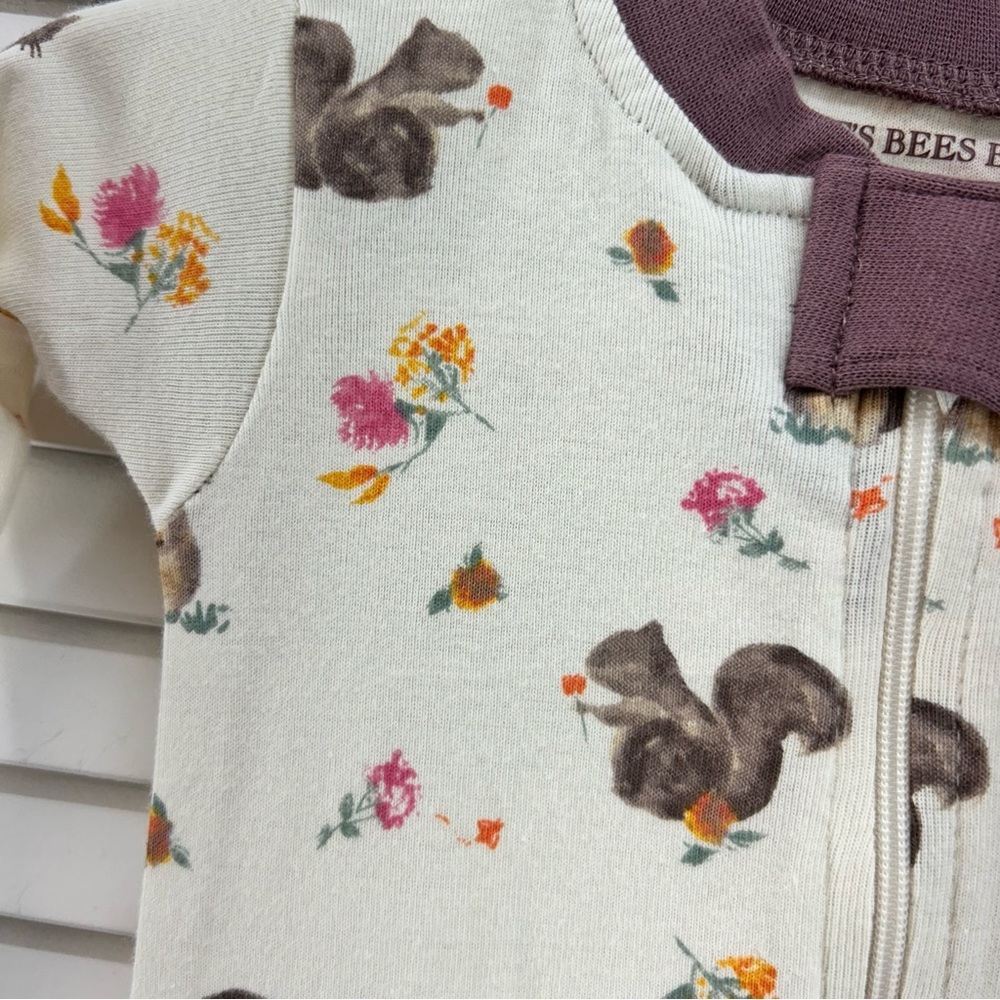 Burt’s bees size 3-6M zippered footie with Squirrel Print NWT - Picture 2 of 5